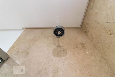 Apartamento para alugar com 60m², 1 quarto e 2 vagas Apartamento para alugar com 60m², 1 quarto e 2 vagasBanheiro da Suite