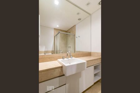 Apartamento para alugar com 60m², 1 quarto e 2 vagas Apartamento para alugar com 60m², 1 quarto e 2 vagasBanheiro da Suite
