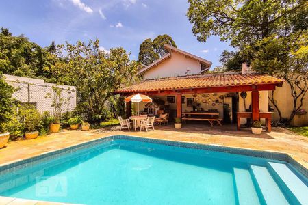 Casa de condomínio à venda com 450m², 4 quartos e 4 vagasvaranda