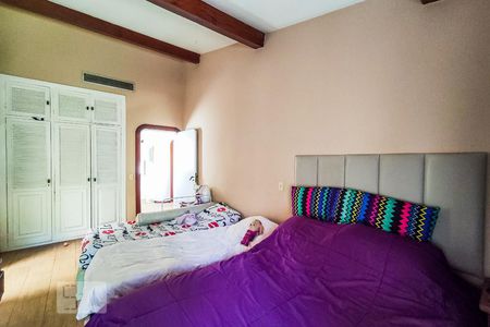 Casa de condomínio à venda com 450m², 4 quartos e 4 vagasSuíte 1