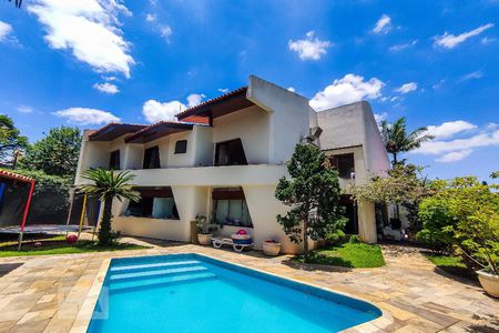 Casa de condomínio à venda com 450m², 4 quartos e 4 vagasExterna