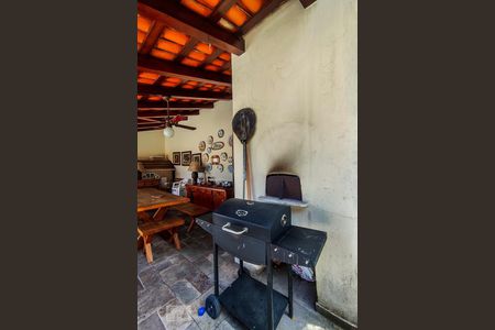 Casa de condomínio à venda com 450m², 4 quartos e 4 vagasvaranda