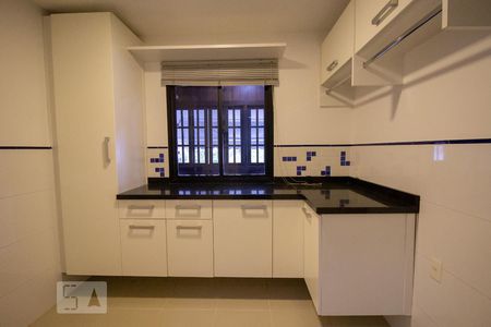 Apartamento para alugar com 198m², 3 quartos e 1 vaga Apartamento para alugar com 198m², 3 quartos e 1 vagaÁrea de Serviço