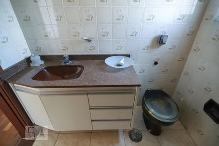 Apartamento à venda com 72m², 2 quartos e 1 vaga Apartamento à venda com 72m², 2 quartos e 1 vagaBanheiro