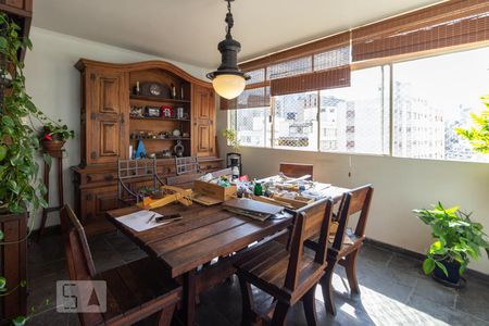 Apartamento para alugar com 200m², 4 quartos e 2 vagasSala