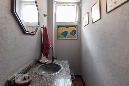 Apartamento para alugar com 200m², 4 quartos e 2 vagasLavabo