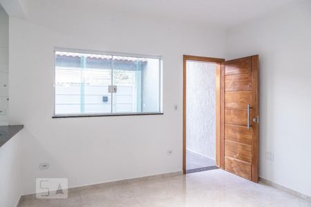 Sala de casa para alugar com 2 quartos, 80m² em Vila Ré, São Paulo