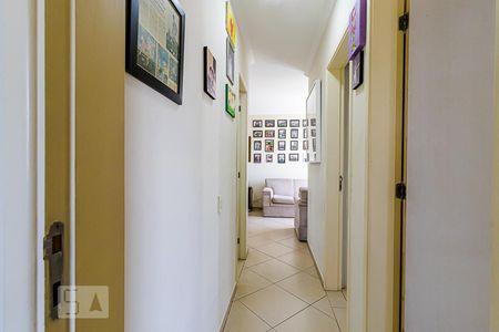 Apartamento à venda com 61m², 3 quartos e 2 vagasCorredor