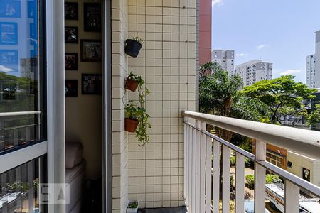 Apartamento à venda com 61m², 3 quartos e 2 vagasSacada