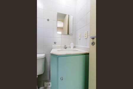 Apartamento à venda com 61m², 3 quartos e 2 vagasBanheiro da Suíte