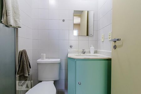 Apartamento à venda com 61m², 3 quartos e 2 vagasBanheiro da Suíte