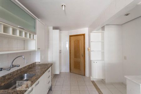 Apartamento à venda com 133m², 4 quartos e 3 vagasCozinha e Área de Serviço