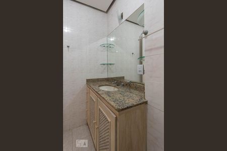 Apartamento à venda com 133m², 4 quartos e 3 vagasBanheiro Suíte