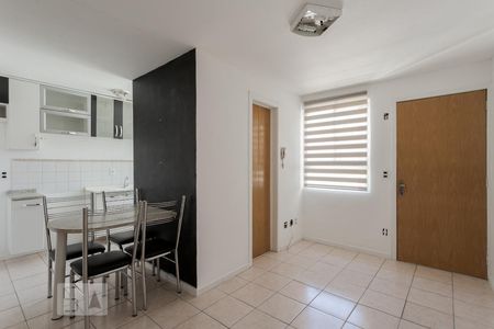 Sala de apartamento à venda com 2 quartos, 49m² em Rubem Berta, Porto Alegre