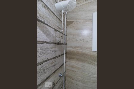 Banheiro da Suíte de casa à venda com 7 quartos, 240m² em Vila Jardim, Porto Alegre