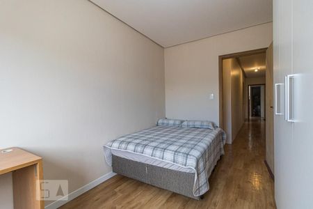 Casa à venda com 240m², 7 quartos e 8 vagasQuarto 2 