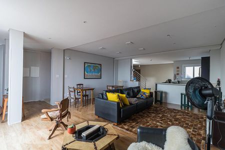 Sala de casa à venda com 7 quartos, 240m² em Vila Jardim, Porto Alegre