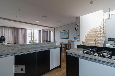 Casa à venda com 240m², 7 quartos e 8 vagasCozinha