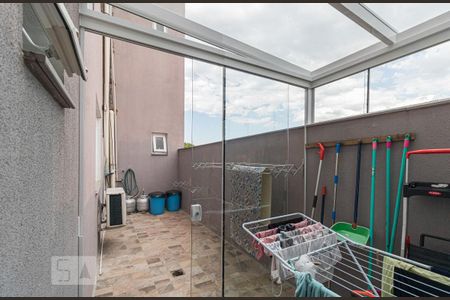 Casa à venda com 240m², 7 quartos e 8 vagasArea de serviço