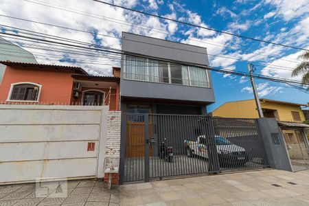 Casa à venda com 240m², 7 quartos e 8 vagasFachada