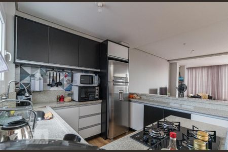 Casa à venda com 240m², 7 quartos e 8 vagasCozinha