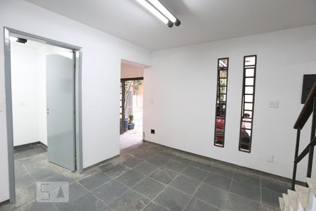 Sala de casa para alugar com 4 quartos, 170m² em Itaim Bibi, São Paulo