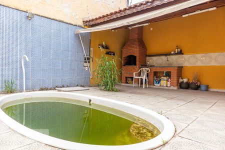 Casa à venda com 146m², 3 quartos e 2 vagasÁrea de lazer