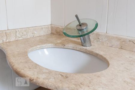 Casa à venda com 146m², 3 quartos e 2 vagasBanheiro 1