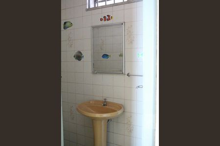 Casa à venda com 260m², 3 quartos e 2 vagasBanheiro Suite