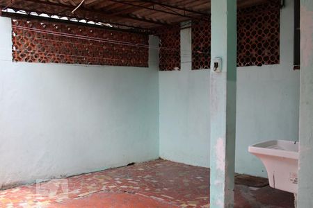 Casa à venda com 260m², 3 quartos e 2 vagasArea de serviço