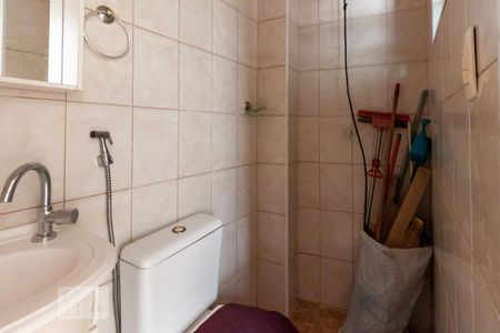 Casa à venda com 210m², 3 quartos e 2 vagasBanheiro de serviço