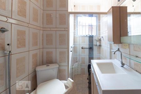 Casa à venda com 210m², 3 quartos e 2 vagasBanheiro