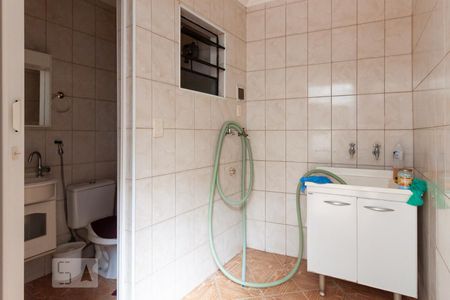 Casa à venda com 210m², 3 quartos e 2 vagasÁrea de serviço