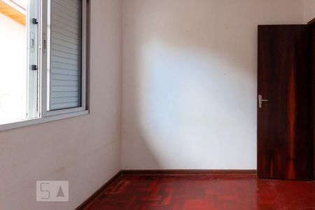 Casa à venda com 210m², 3 quartos e 2 vagasQuarto 2