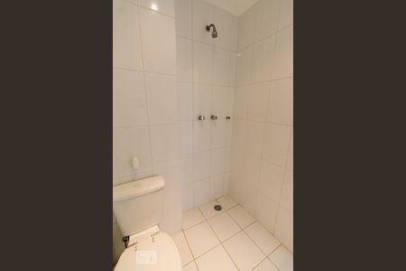 Apartamento para alugar com 65m², 2 quartos e 2 vagas Apartamento para alugar com 65m², 2 quartos e 2 vagasBanheiro 2