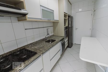 Apartamento para alugar com 65m², 2 quartos e 2 vagas Apartamento para alugar com 65m², 2 quartos e 2 vagasCozinha