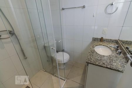 Banheiro da Suíte 1 de apartamento para alugar com 2 quartos, 65m² em Perdizes, São Paulo