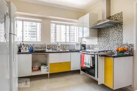 Apartamento à venda com 172m², 4 quartos e 3 vagasCozinha