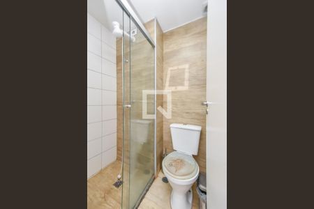 Banheiro de kitnet/studio para alugar com 1 quarto, 39m² em Vila Buarque, São Paulo