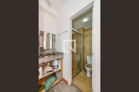 Banheiro de kitnet/studio para alugar com 1 quarto, 39m² em Vila Buarque, São Paulo