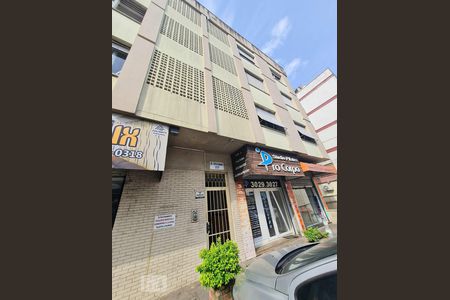 FACHADA de apartamento para alugar com 1 quarto, 60m² em Três Figueiras, Porto Alegre