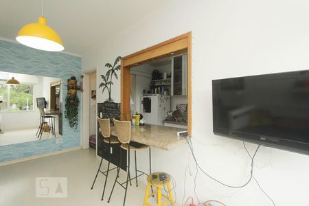 SALA de apartamento para alugar com 1 quarto, 60m² em Três Figueiras, Porto Alegre