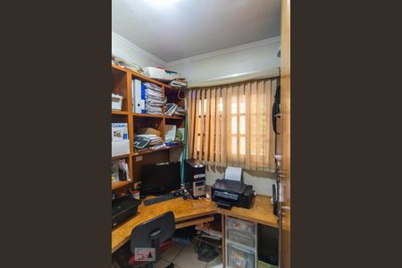 Casa à venda com 310m², 4 quartos e 10 vagasEscritório