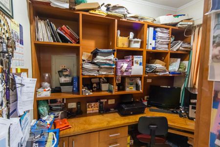 Casa à venda com 310m², 4 quartos e 10 vagasEscritório