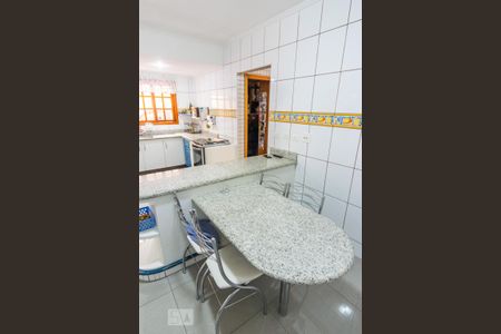 Casa à venda com 310m², 4 quartos e 10 vagasCozinha