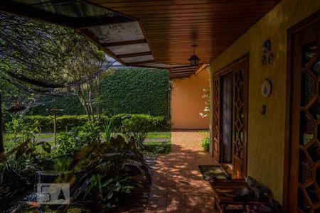Casa à venda com 310m², 4 quartos e 10 vagasQuintal