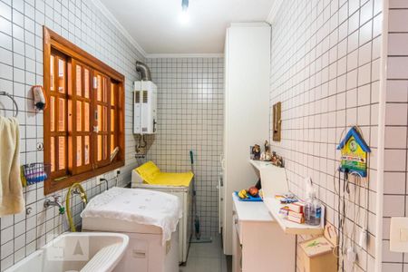 Casa à venda com 310m², 4 quartos e 10 vagasÁrea de Serviço