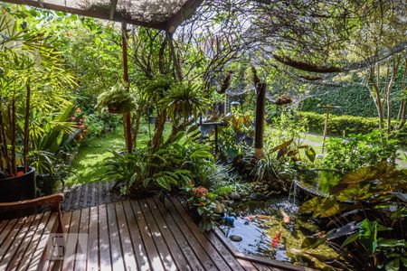 Casa à venda com 310m², 4 quartos e 10 vagasQuintal