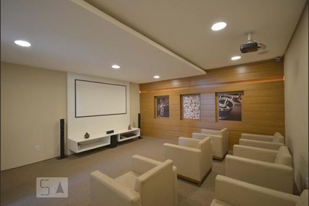 Apartamento à venda com 90m², 2 quartos e 2 vagasCinema