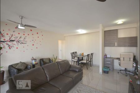 Sala de apartamento à venda com 2 quartos, 90m² em Vila Firmiano Pinto, São Paulo